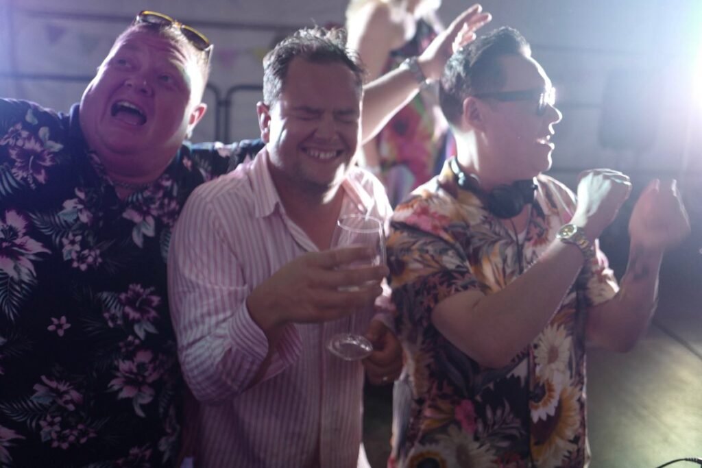 alan carr brother gary